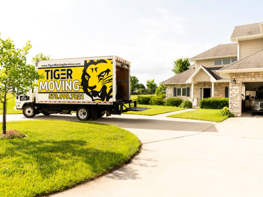 Home Service Marketing Main Photo